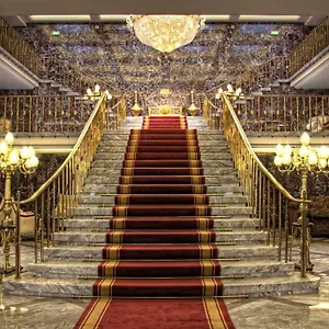 Unique Hauptbahnhof Hotel